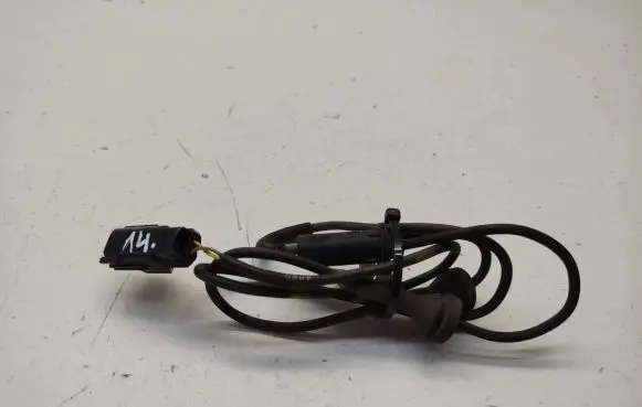 Volvo S80 ABS brake wheel speed sensor 9467580