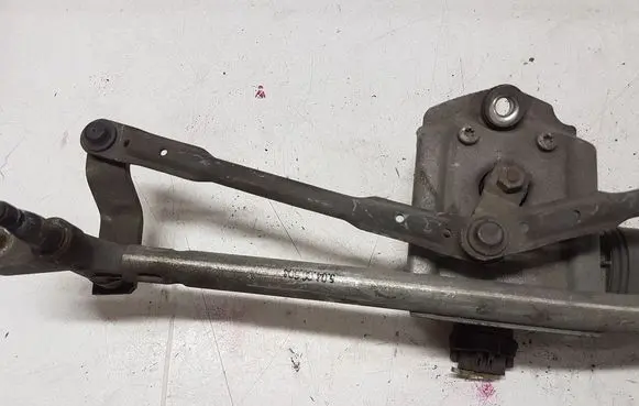Citroen C5 Front wiper linkage and motor 0390241700