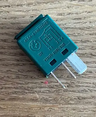 BMW 3 E90 E91 Other relay 6980177 61366980177