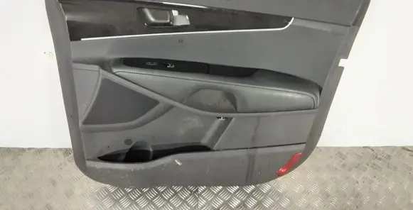 KIA Sorento Front door card panel trim