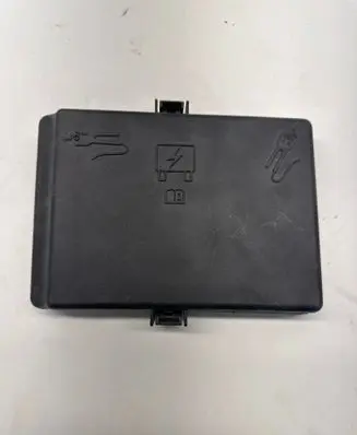 Maserati Ghibli Fuse box cover 7171381630