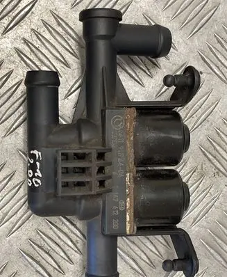 BMW 5 F10 F11 Coolant heater control valve 6411911916404