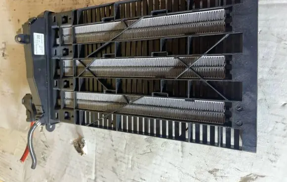 BMW 4 F36 Gran coupe Electric cabin heater radiator T1014324M