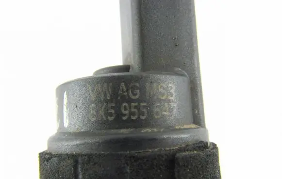 Audi A4 S4 B8 8K Windscreen/windshield washer pump 8K5955647