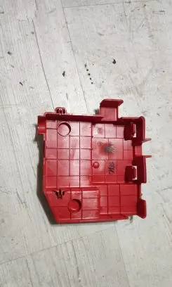 Alfa Romeo Stelvio Battery box tray 8673