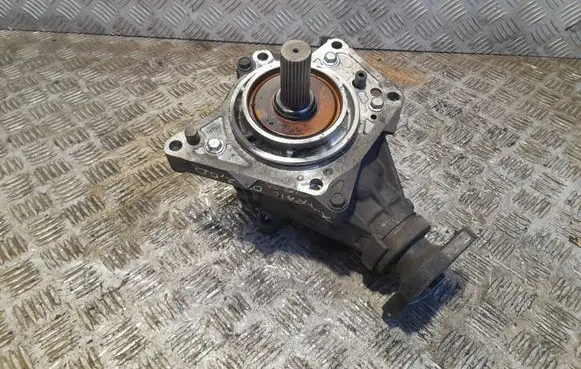 Nissan X-Trail T31 Gearbox transfer box case 067022