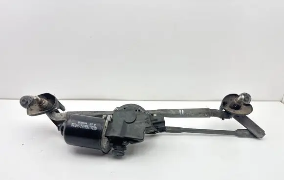 Toyota Prius (XW20) Front wiper linkage and motor 8511047080
