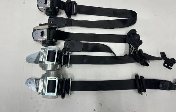 BMW X2 F39 Set of seat belts 