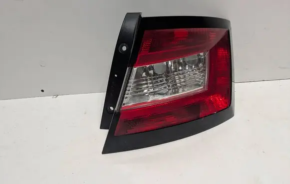 Skoda Fabia Mk3 (NJ) Rear/tail lights 6V6945096 62421902