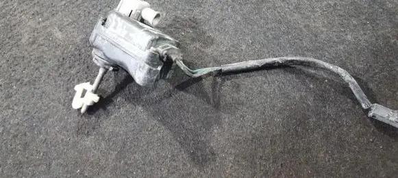 Headlight level adjustment motor