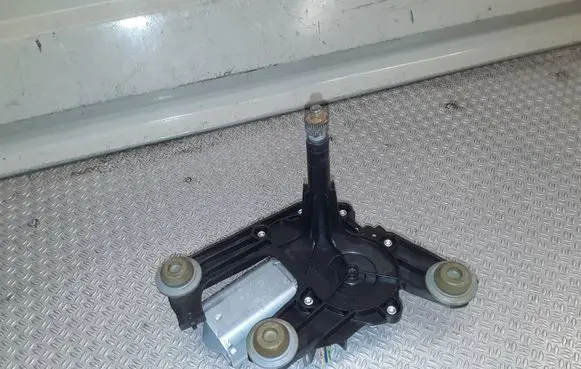 Citroen C5 Rear window wiper motor 9682833480