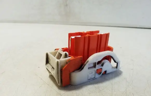 Nissan Leaf I (ZE0) Battery relay fuse 51104