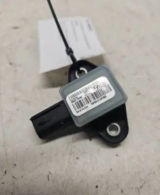 Hyundai Sonata Airbag deployment crash/impact sensor 959201M200