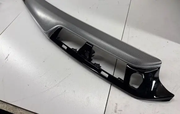 BMW 5 G30 G31 Panel trim 8070622