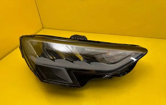 Audi A3 8Y Headlight/headlamp 8Y0941012