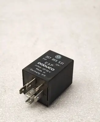 Volkswagen Transporter - Caravelle T4 Other relay 357955531