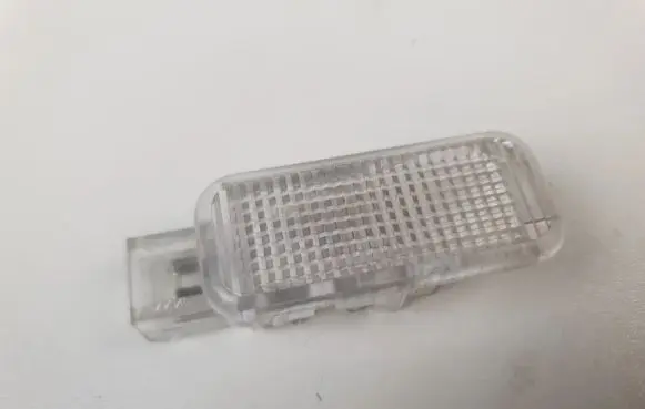 Volkswagen Phaeton Rear door interior light 