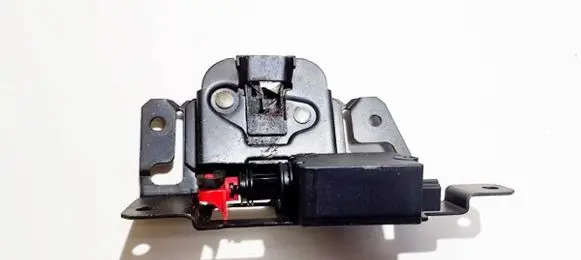 BMW X3 E83 Tailgate/trunk/boot lock/catch/latch 51247057364