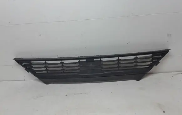 Ford Fiesta Front bumper lower grill N1BB17K945D1