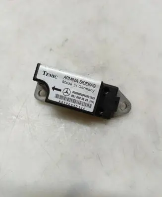 Mercedes-Benz E W210 Airbag deployment crash/impact sensor 0018205626 A6T0D03D1V4