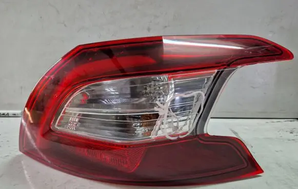 Peugeot 308 Rear/tail lights 9677817580 81250201