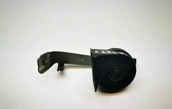BMW 1 E82 E88 Horn signal E30055306