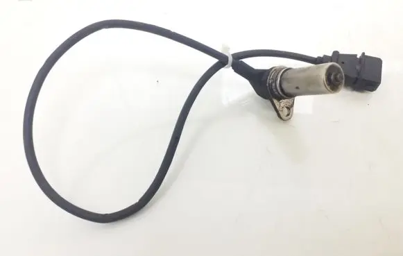 Volkswagen PASSAT B5 Crankshaft speed sensor 028907319B
