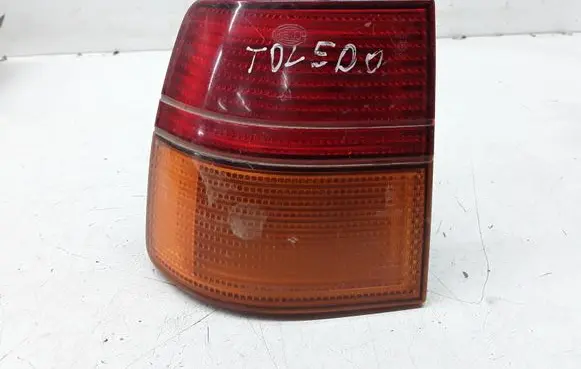 Seat Toledo I (1L) Rear/tail lights 1L0945095