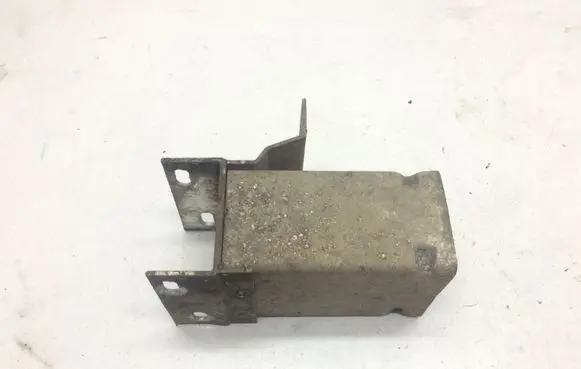 Land Rover Discovery Front bumper mounting bracket DXE000040