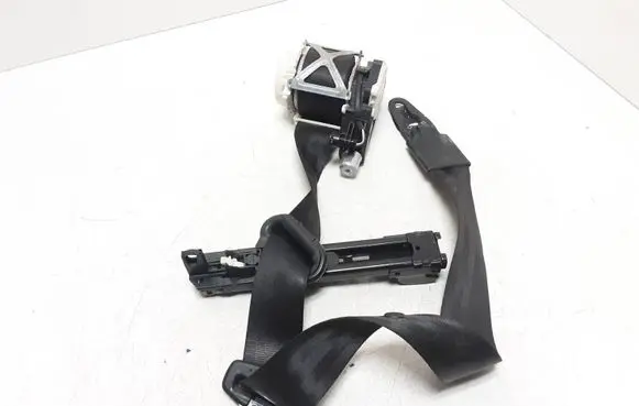 Audi Q7 4L Front seatbelt 33048182 33058732