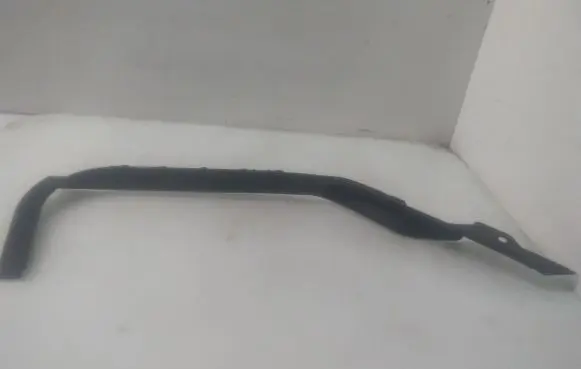 Other sill/pillar trim element