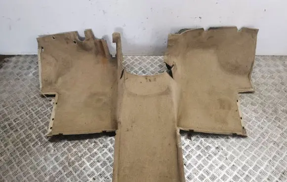 Mercedes-Benz Vito Viano W639 Front floor carpet liner A6396843761