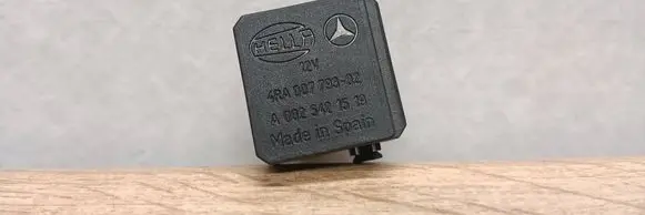 Mercedes-Benz ML W163 Other relay 4RA00779302 A0025421519