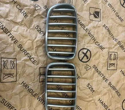 BMW X3 F25 Front bumper upper radiator grill 51117210725 51117237421 51117210726
