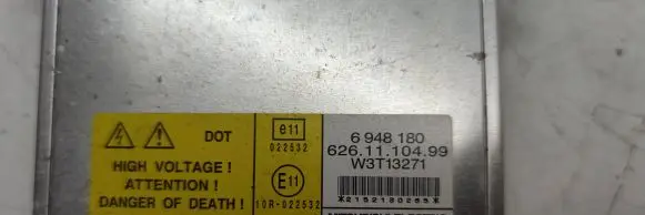 Volvo V70 Xenon control unit/module 6948180 W3T13271 6261110499