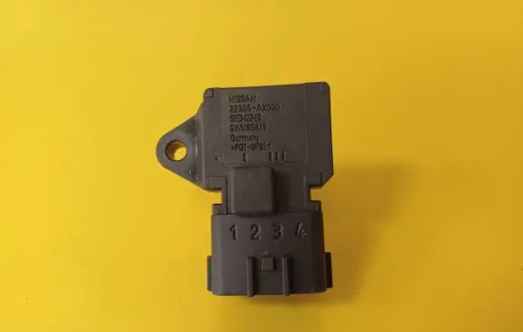Nissan Micra Air pressure sensor 22365AX000 5WK96819