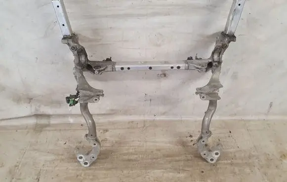 Audi Q7 4M Front subframe 4M0399315L