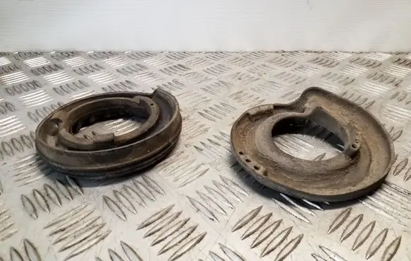 Volvo V40 Rear coil spring rubber mount AV615599CE AV615599DD