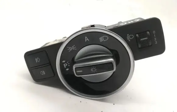 Mercedes-Benz C W204 Light switch A2049058002