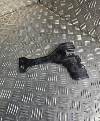 Volkswagen Tiguan Radiator support slam panel bracket 5N0805567B
