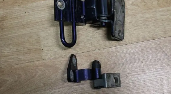 Volkswagen PASSAT B6 Rear door hinge set 