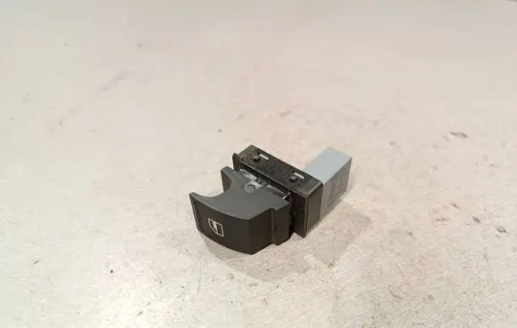 Volkswagen Golf V Electric window control switch 7L6959855B 024701S