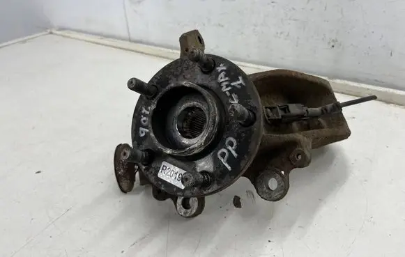 Ford Focus Front wheel hub spindle knuckle 3m51-3k170-bh 3m51-3k170-dd