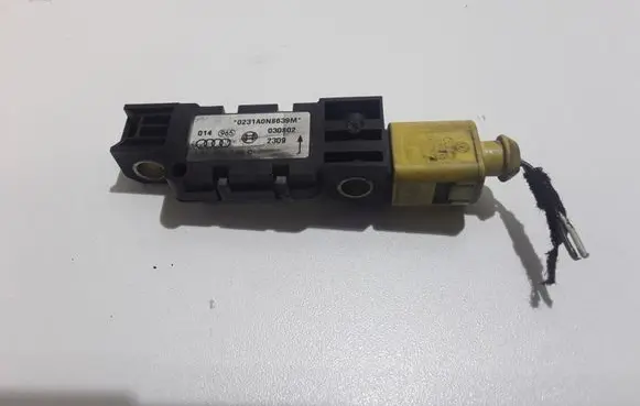 Audi A8 S8 D3 4E Airbag deployment crash/impact sensor 4B0959643C