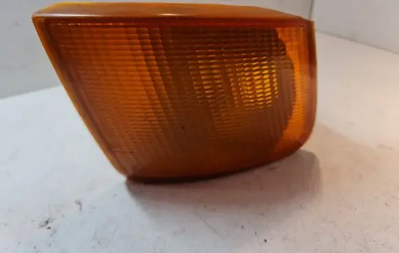 Ford Escort Front indicator light 394810