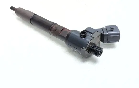 Volvo XC60 Fuel injector 31405404