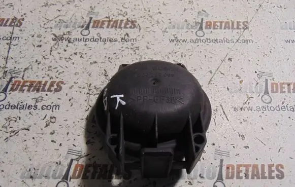 Headlight/headlamp dust cover