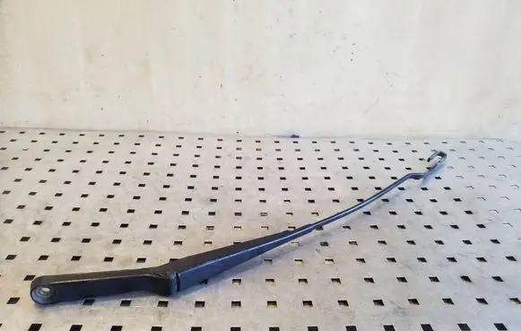 Volkswagen Transporter - Caravelle T4 Front wiper blade arm 701955410A