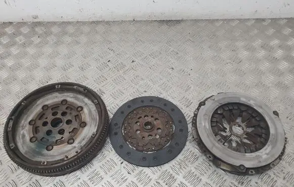 Skoda Octavia Mk2 (1Z) Clutch set kit 03G141031K 03G144035H