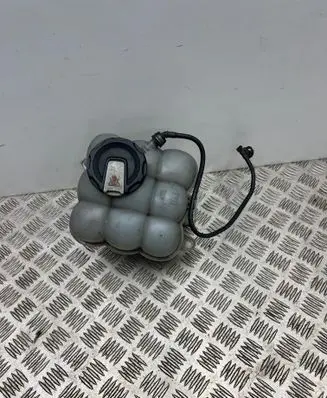 Audi Q7 4M Coolant expansion tank/reservoir 4M0121405M